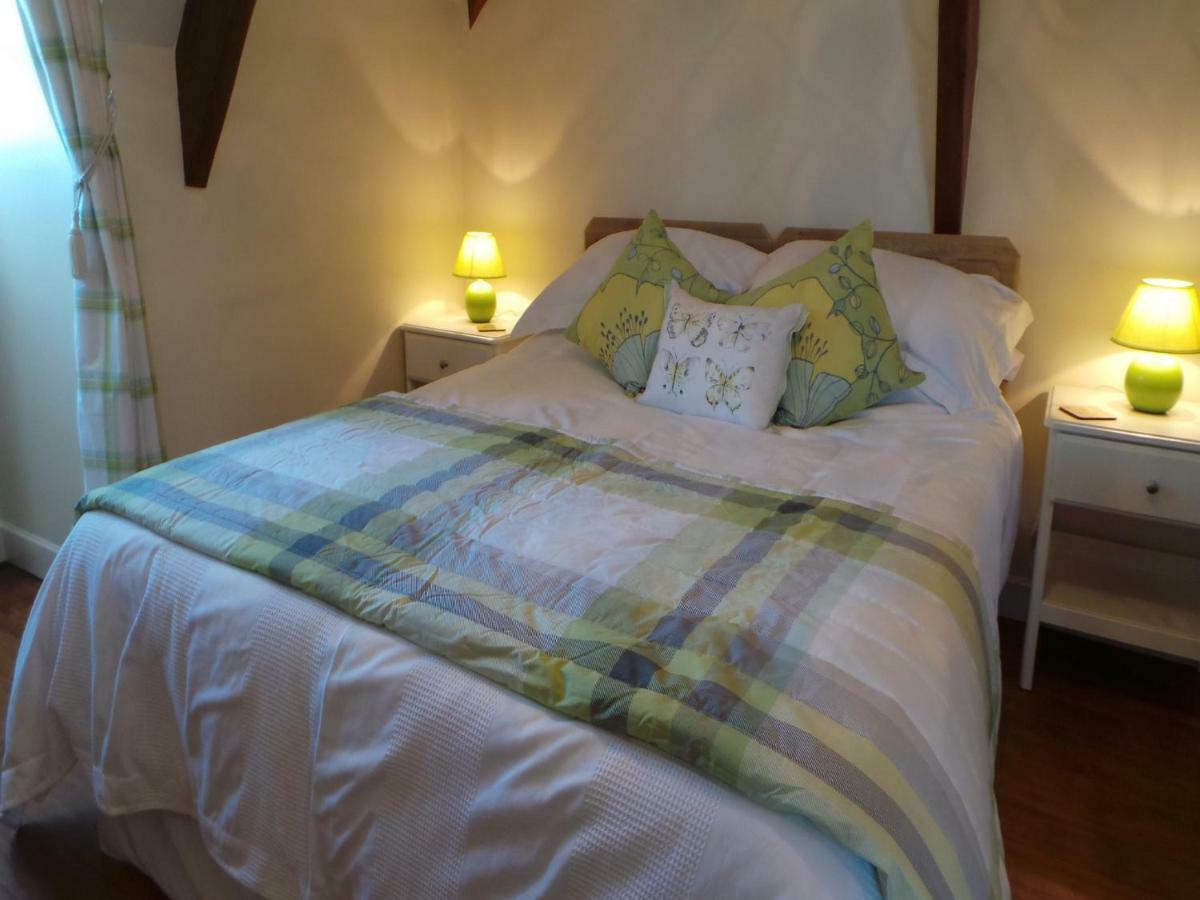 Bed and Breakfast Le Montaigne Saint-Alvere Экстерьер фото