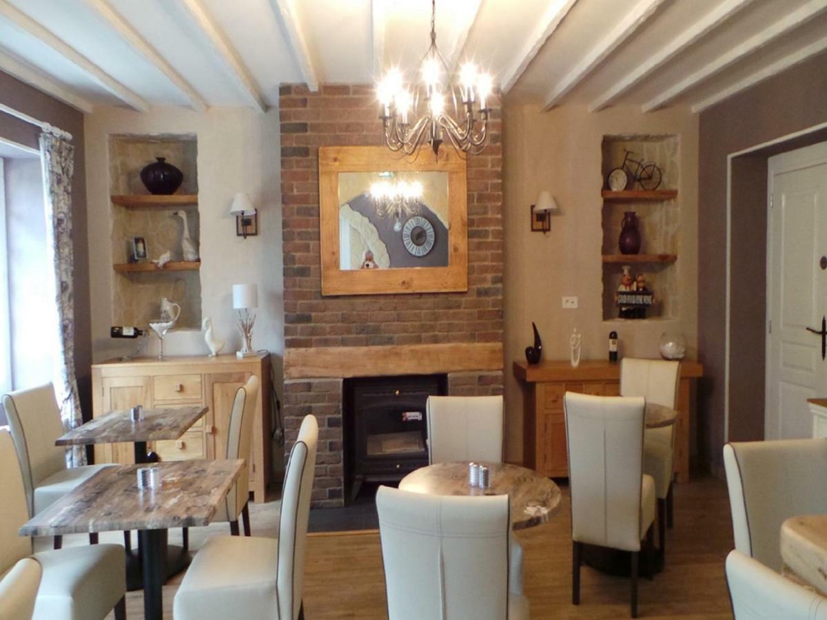 Bed and Breakfast Le Montaigne Saint-Alvere Экстерьер фото