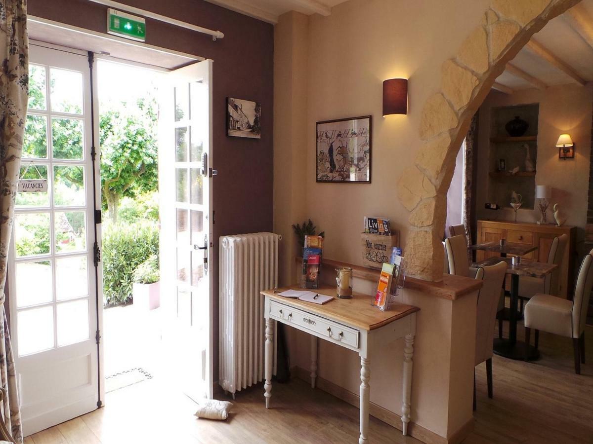 Bed and Breakfast Le Montaigne Saint-Alvere Экстерьер фото