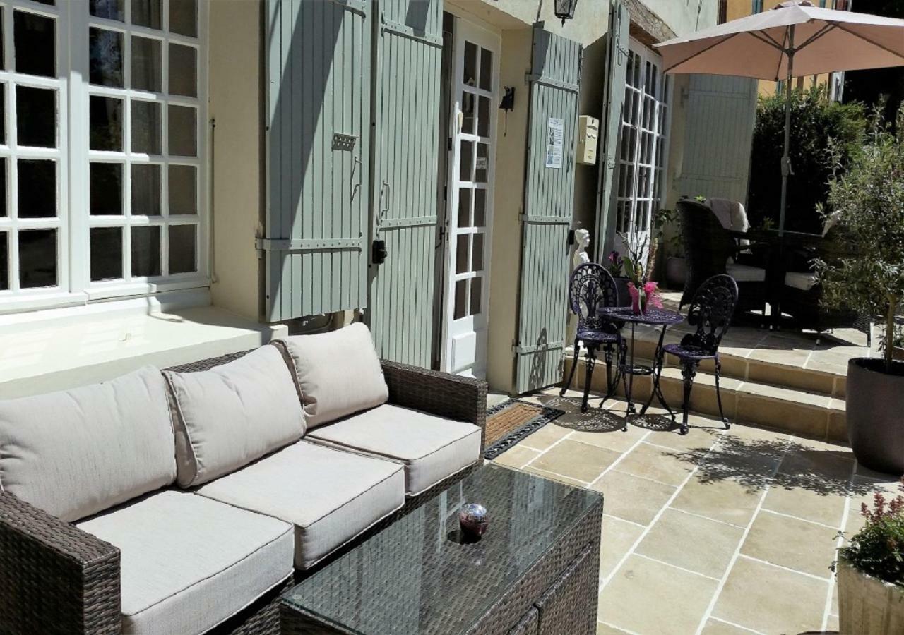 Bed and Breakfast Le Montaigne Saint-Alvere Экстерьер фото